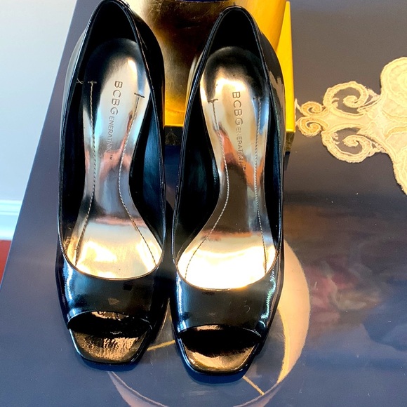 BCBG black heels open Open toe size 5.5 - Picture 2 of 6